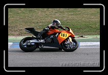 1000km2008_016 * 2601 x 1666 * (3.65MB)
